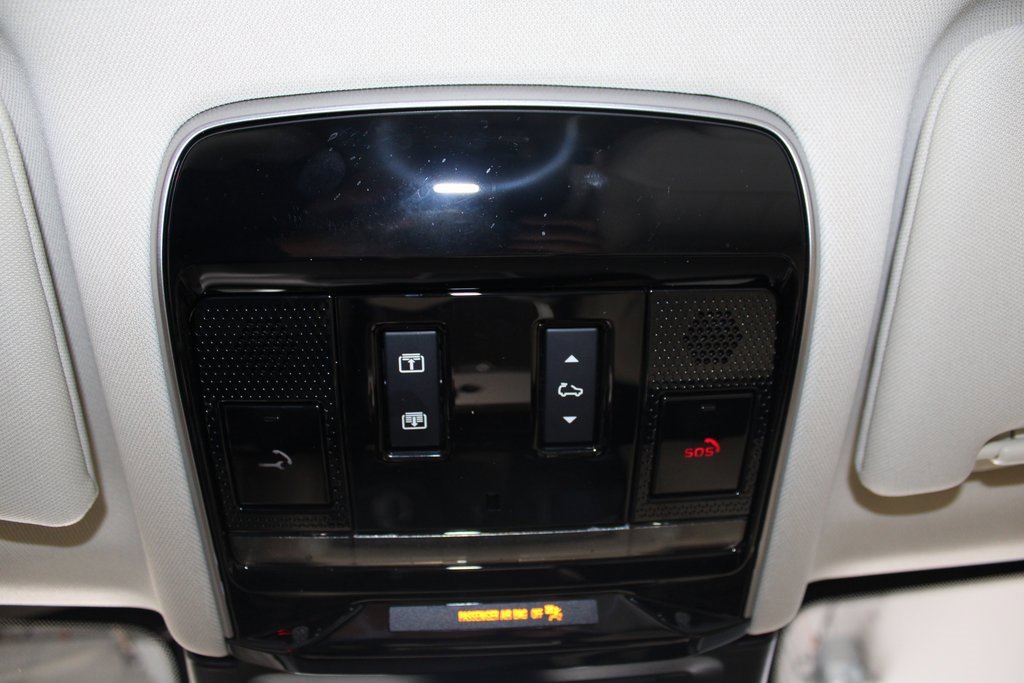 Used 2024 Land Rover Range Rover SE image 34