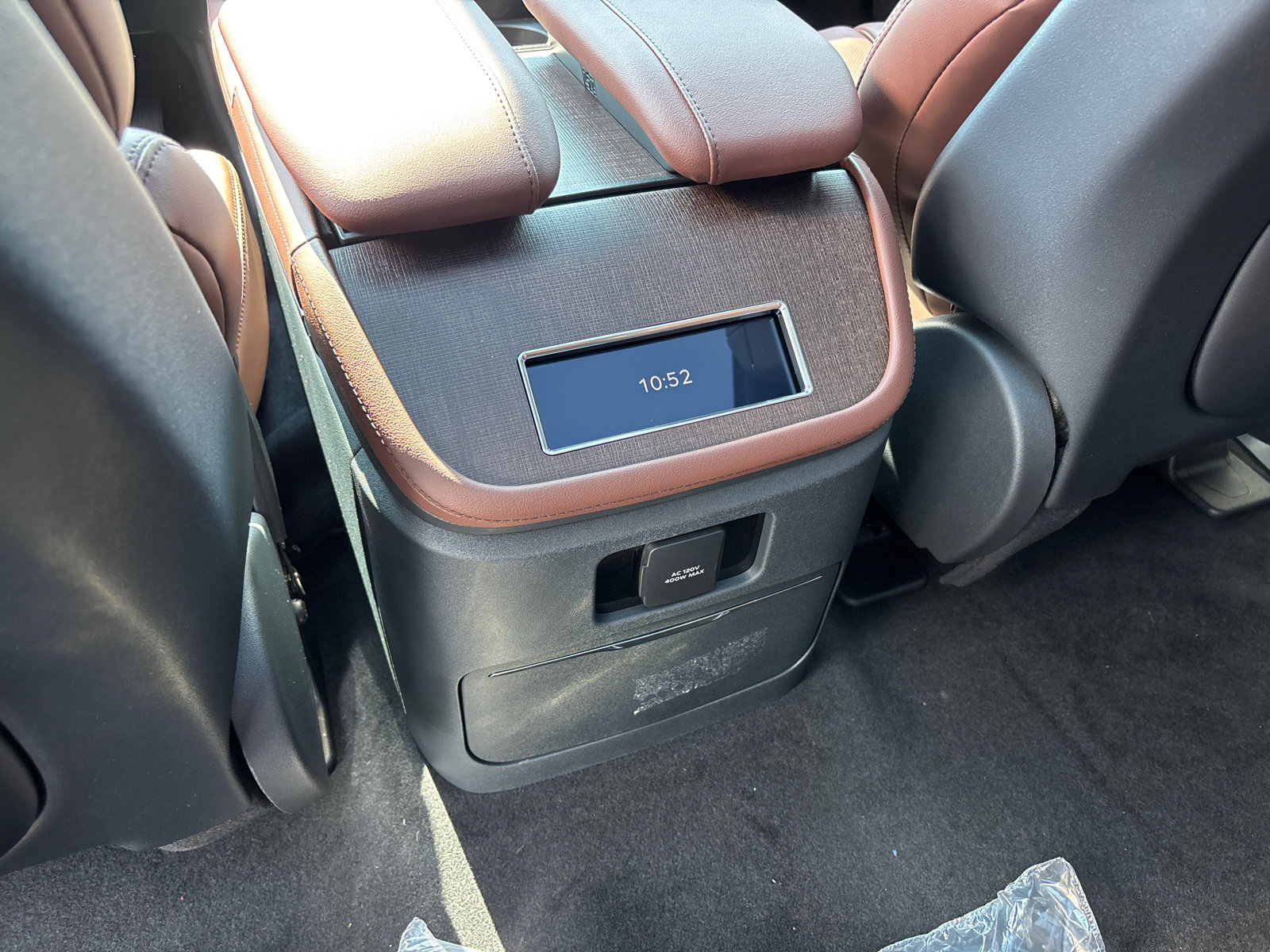 New 2027 Lincoln Navigator Reserve AWD/4WD image 32