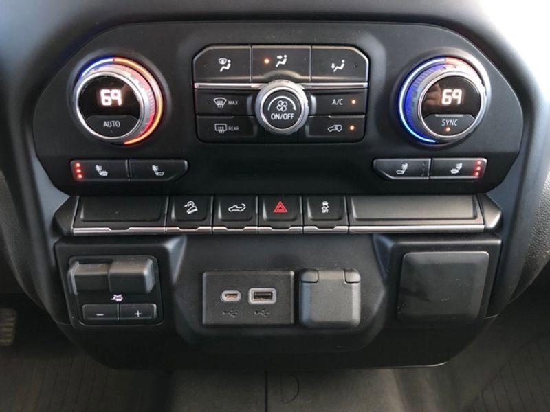 Used 2022 Chevrolet Silverado 1500 RST image 10