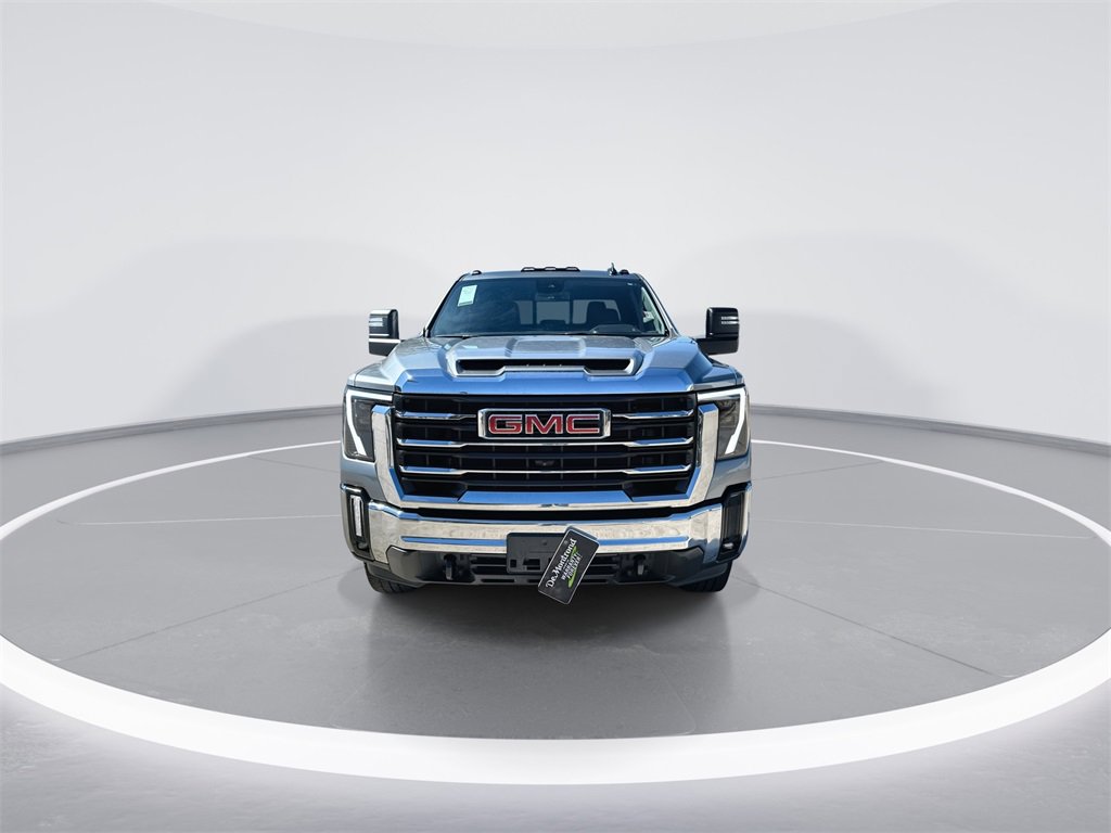 Used 2024 GMC Sierra 3500 SLE w/ SLE Value Package image 3