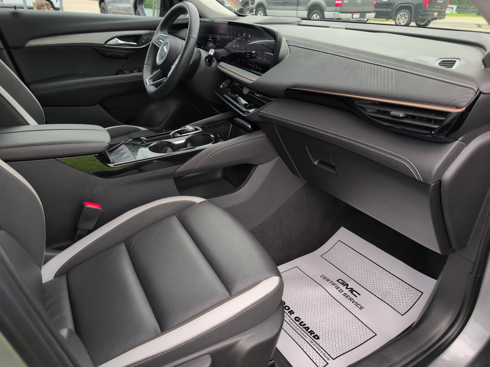 Used 2025 Buick Envision Sport Touring AWD/4WD image 10