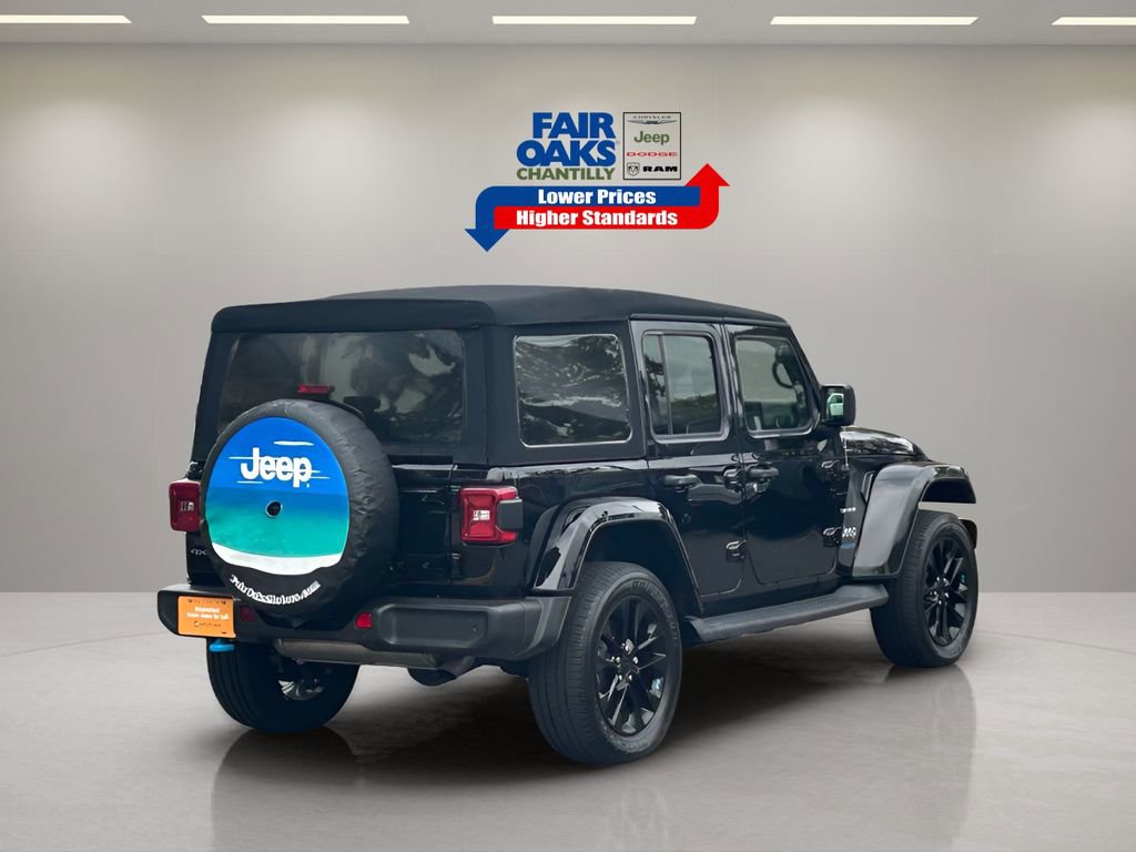Used 2022 Jeep Wrangler Unlimited Sahara w/ Cold Weather Group image 7