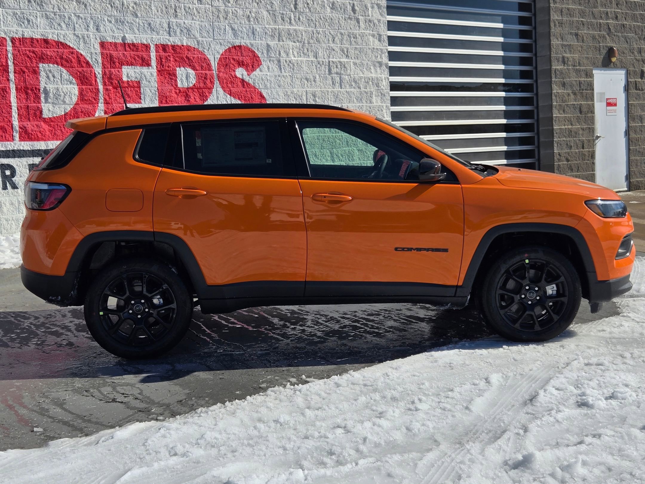New 2026 Jeep Compass Latitude image 8