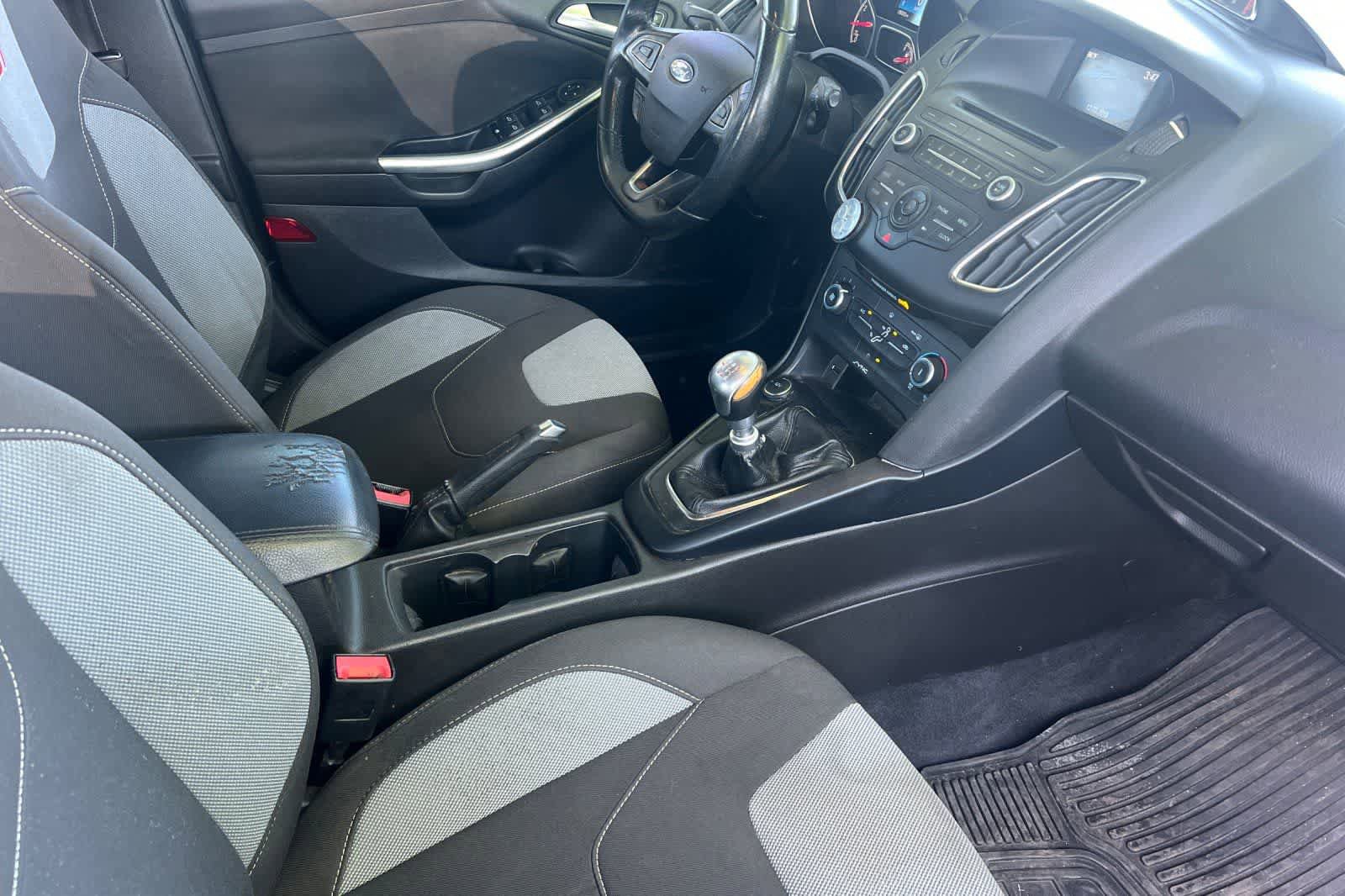 Used 2016 Ford Focus ST FWD image 17