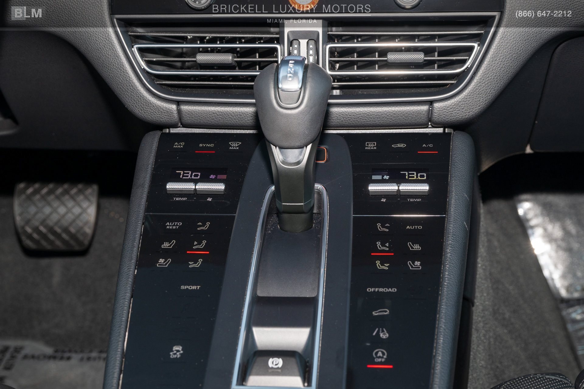 Used 2024 Porsche Macan w/ Premium Plus Package AWD/4WD image 31