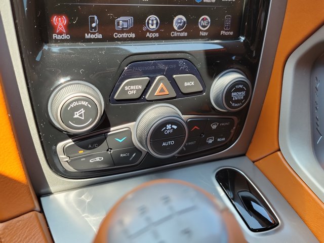 Used 2013 SRT Viper GTS w/ GTS Laguna Interior Pkg RWD image 23
