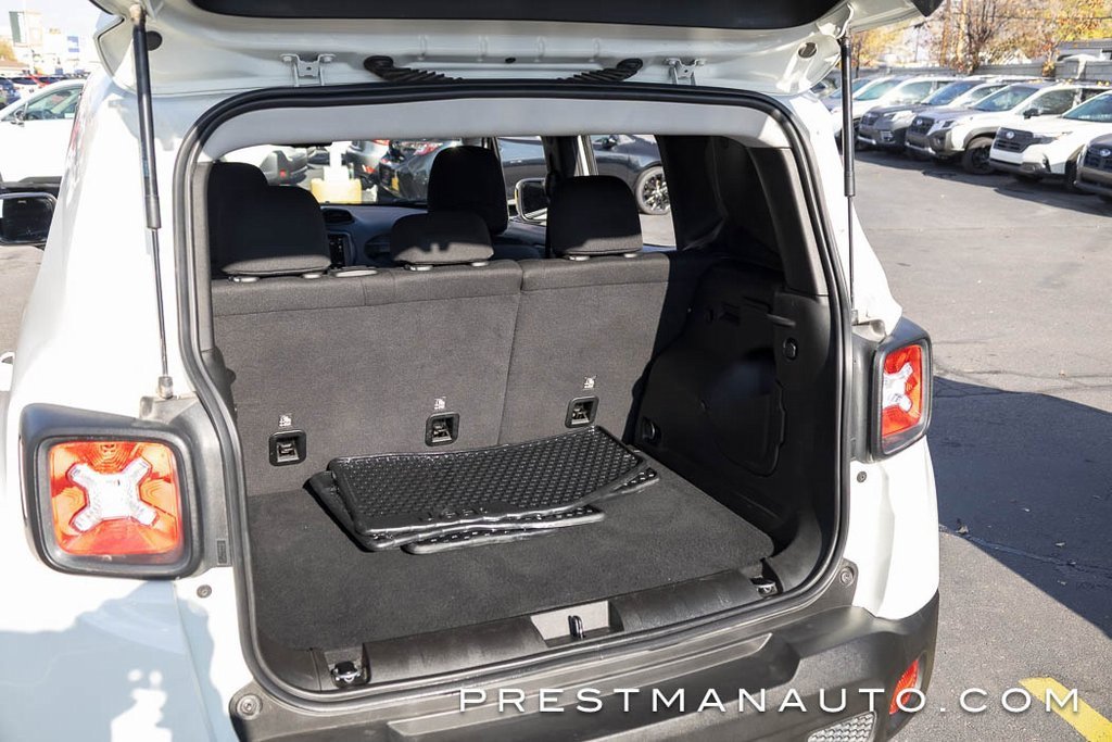 Used 2023 Jeep Renegade Trailhawk image 34