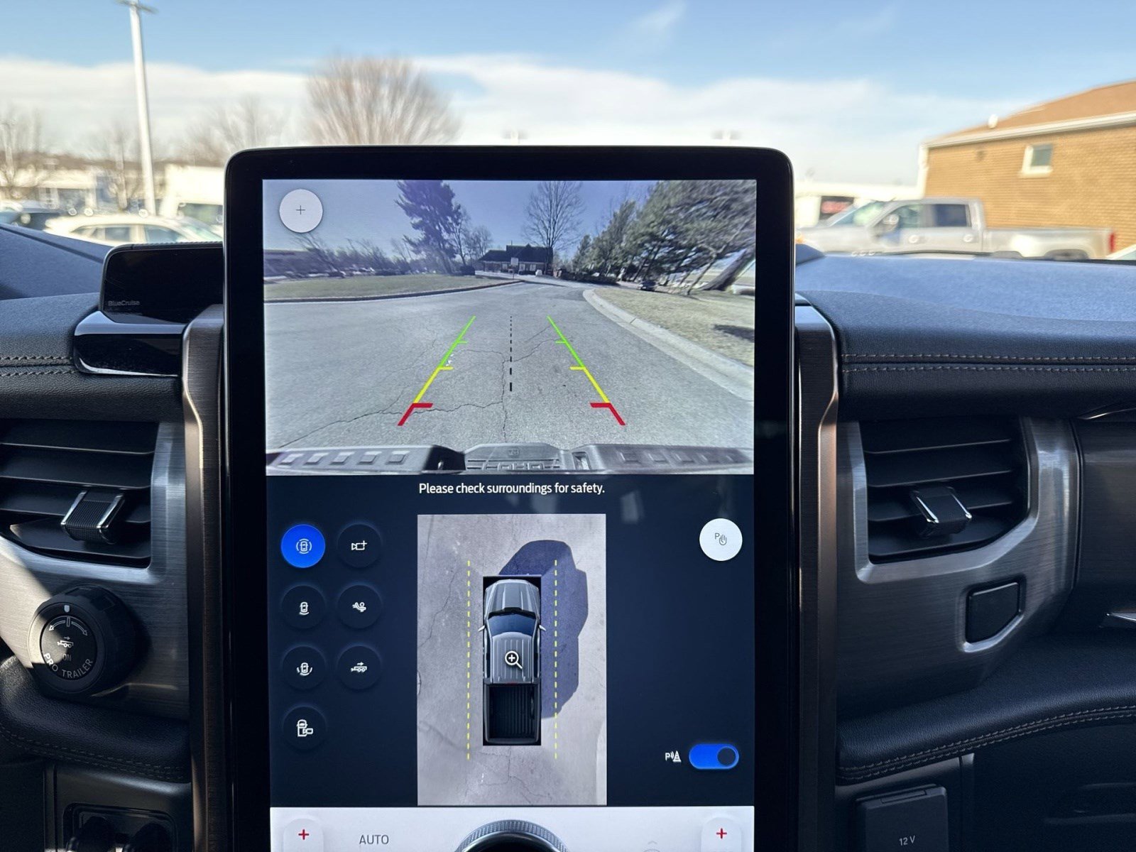 Used 2023 Ford F150 Lightning Lariat w/ Equipment Group 511A High image 18