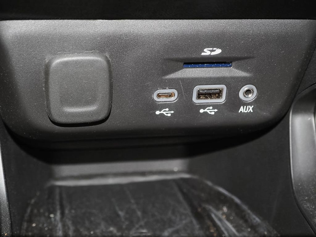 Certified 2023 Chevrolet TrailBlazer ACTIV w/ Sun and Liftgate Package image 15