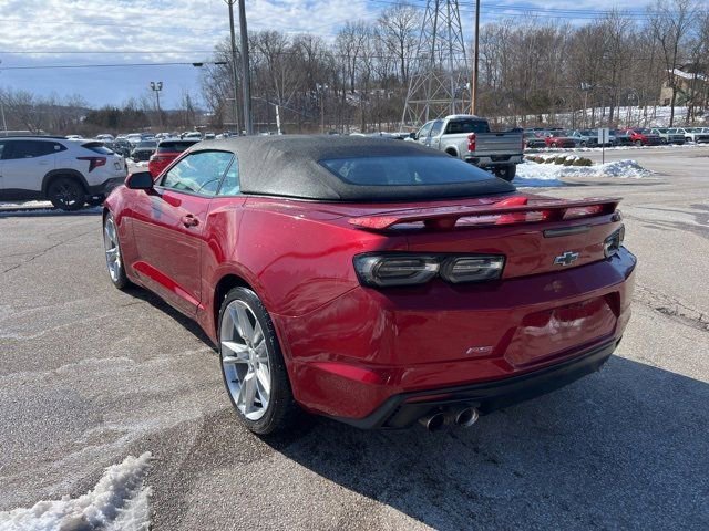 Used 2020 Chevrolet Camaro LT w/ RS Package image 4