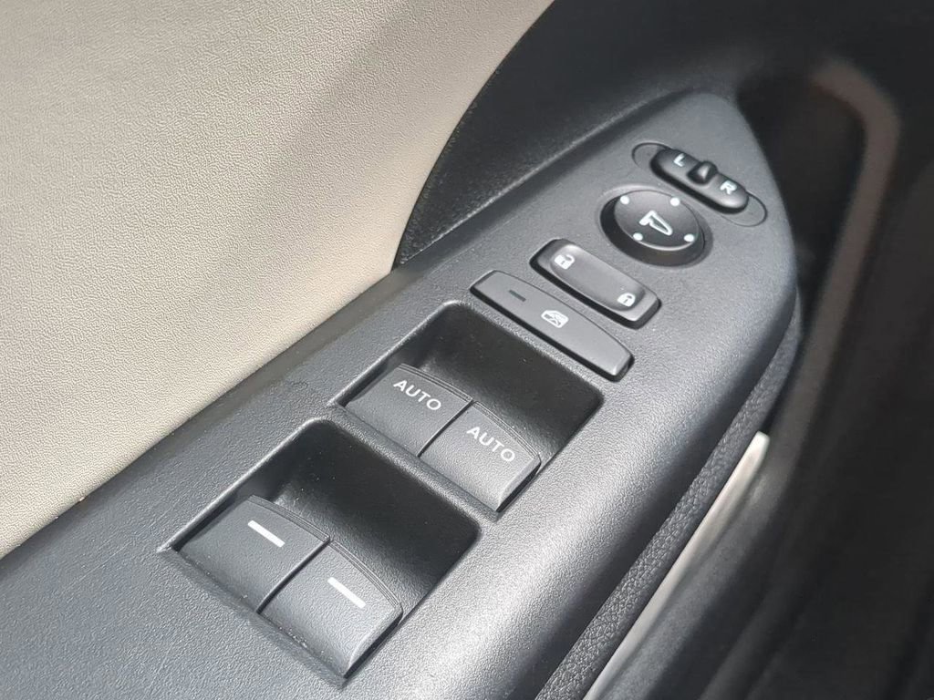 Used 2022 Honda Insight Touring image 21