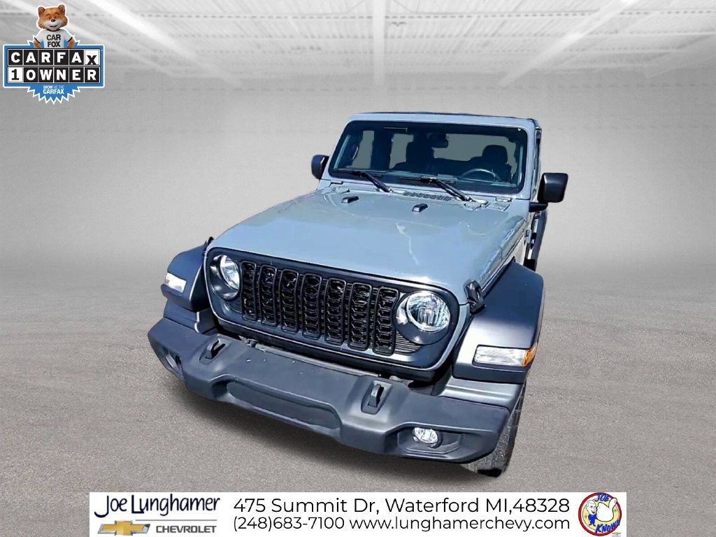 Used 2024 Jeep Wrangler Sport AWD/4WD image 3