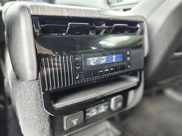 Used 2024 Jeep Wagoneer L Series II w/ Flexible Seating Group image 27