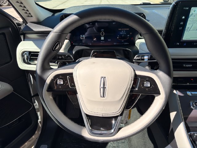 New 2027 Lincoln Aviator AWD image 26