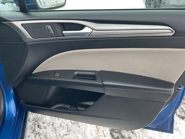 Used 2018 Ford Fusion S image 39