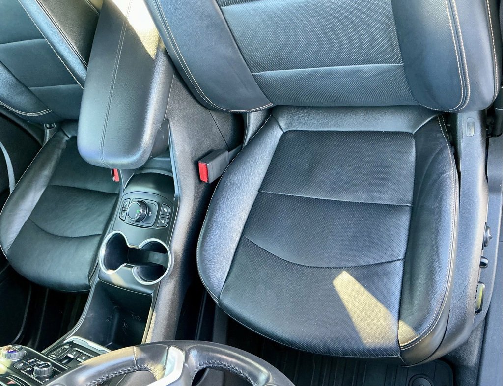 Used 2018 GMC Terrain SLT image 40