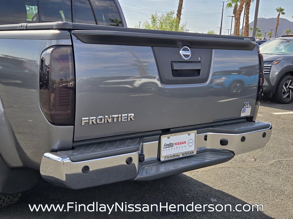 Used 2019 Nissan Frontier SL RWD image 5