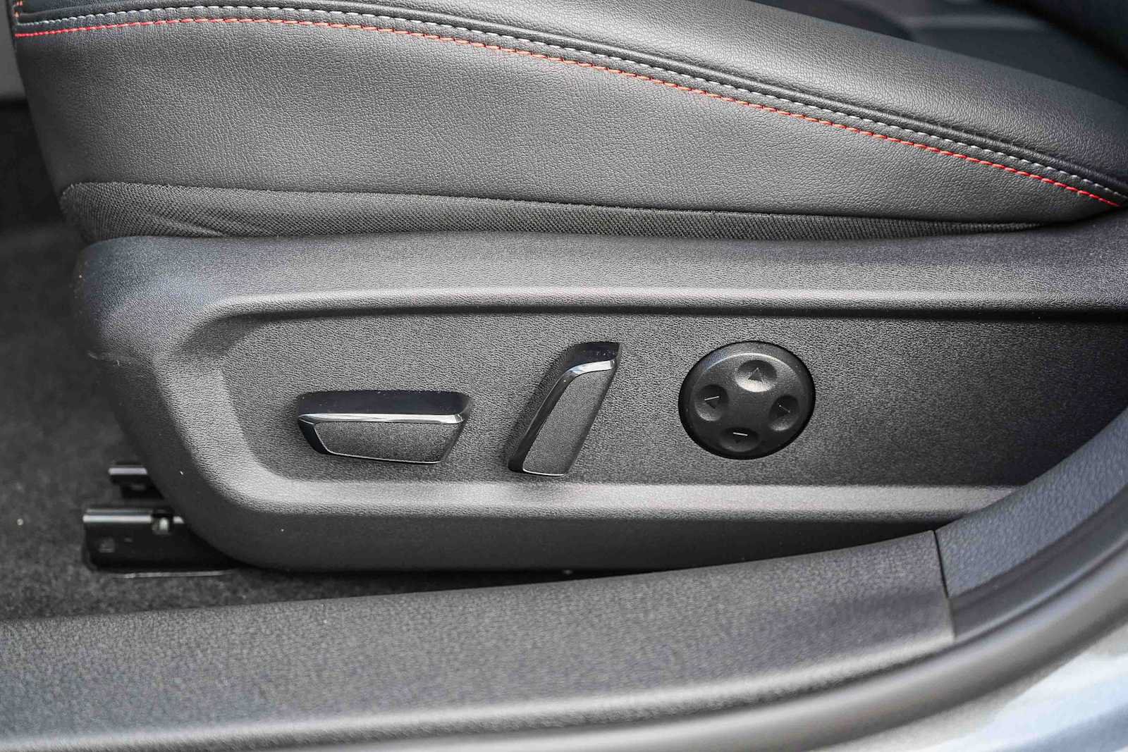 New 2027 Nissan Sentra SR w/ SR Premium Package FWD image 22