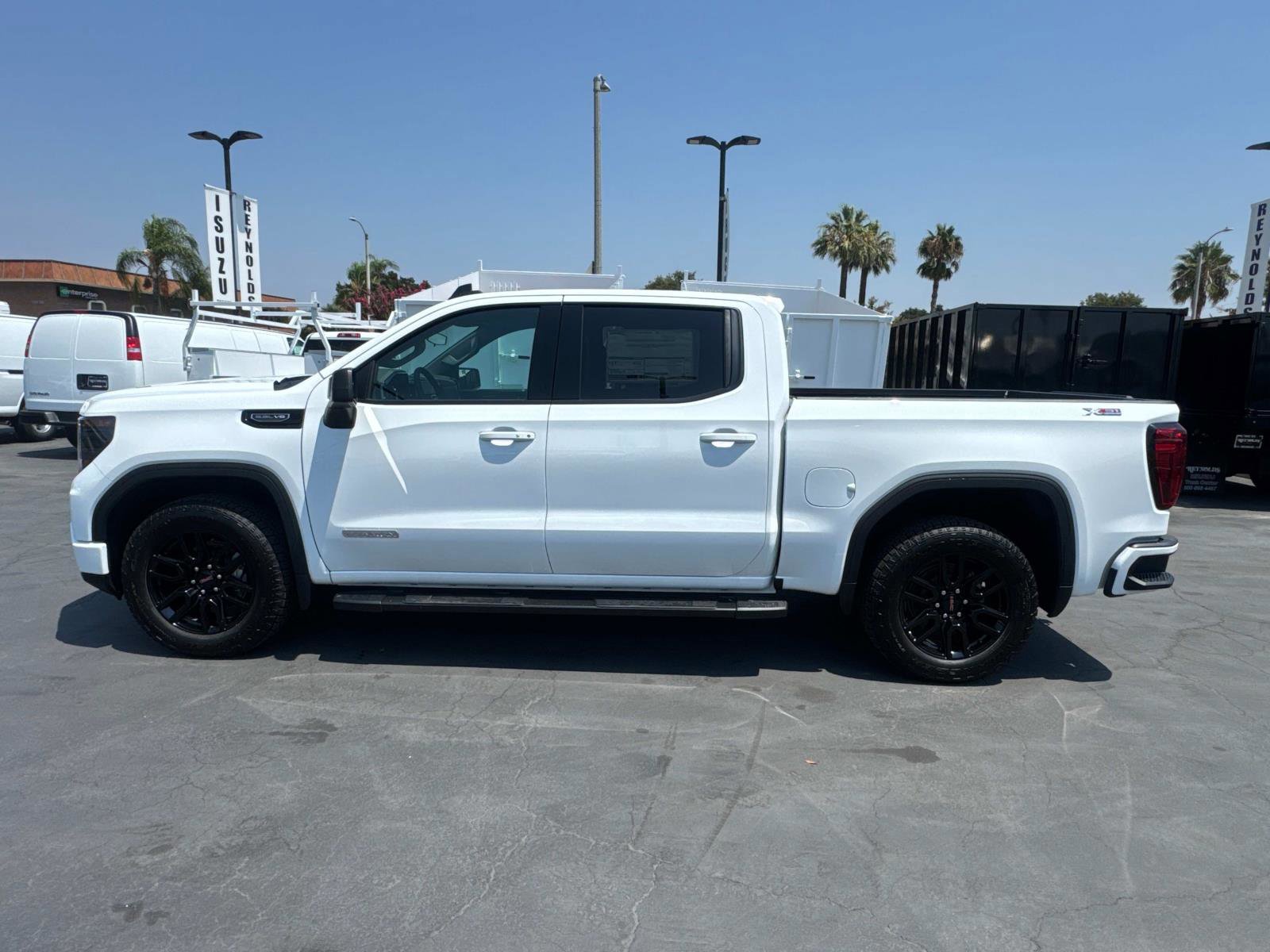 New 2026 GMC Sierra 1500 Elevation image 8