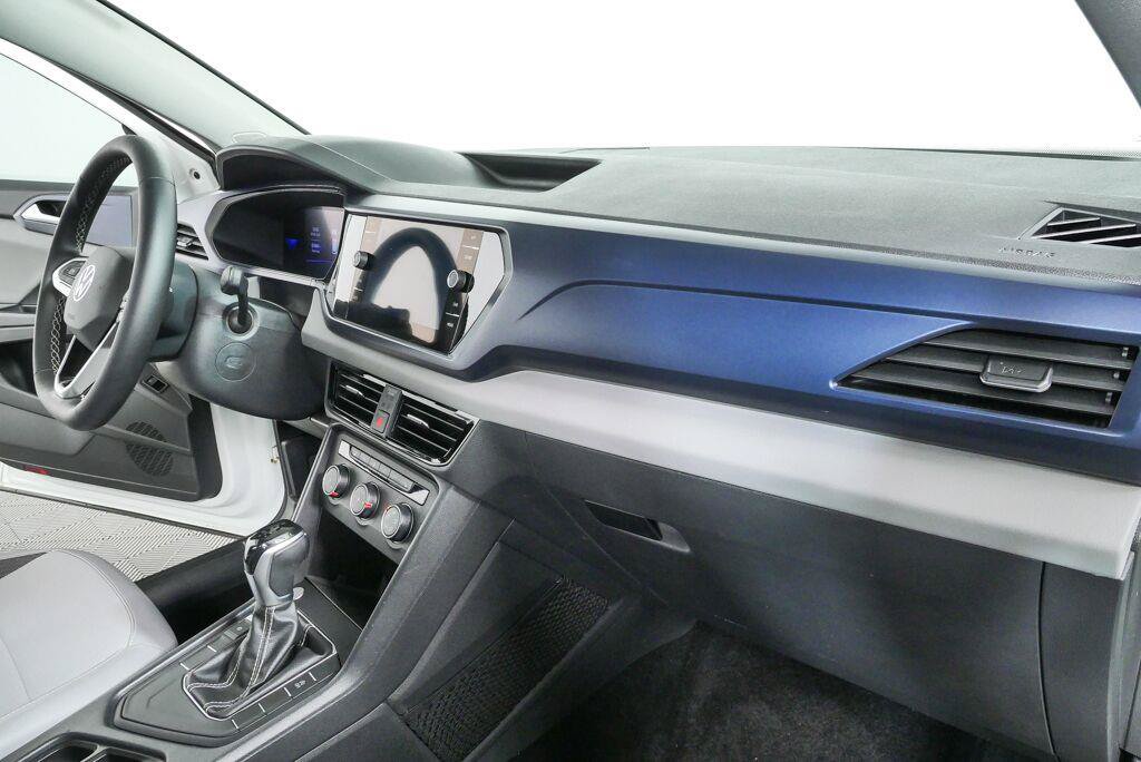 Certified 2022 Volkswagen Taos SE FWD image 22