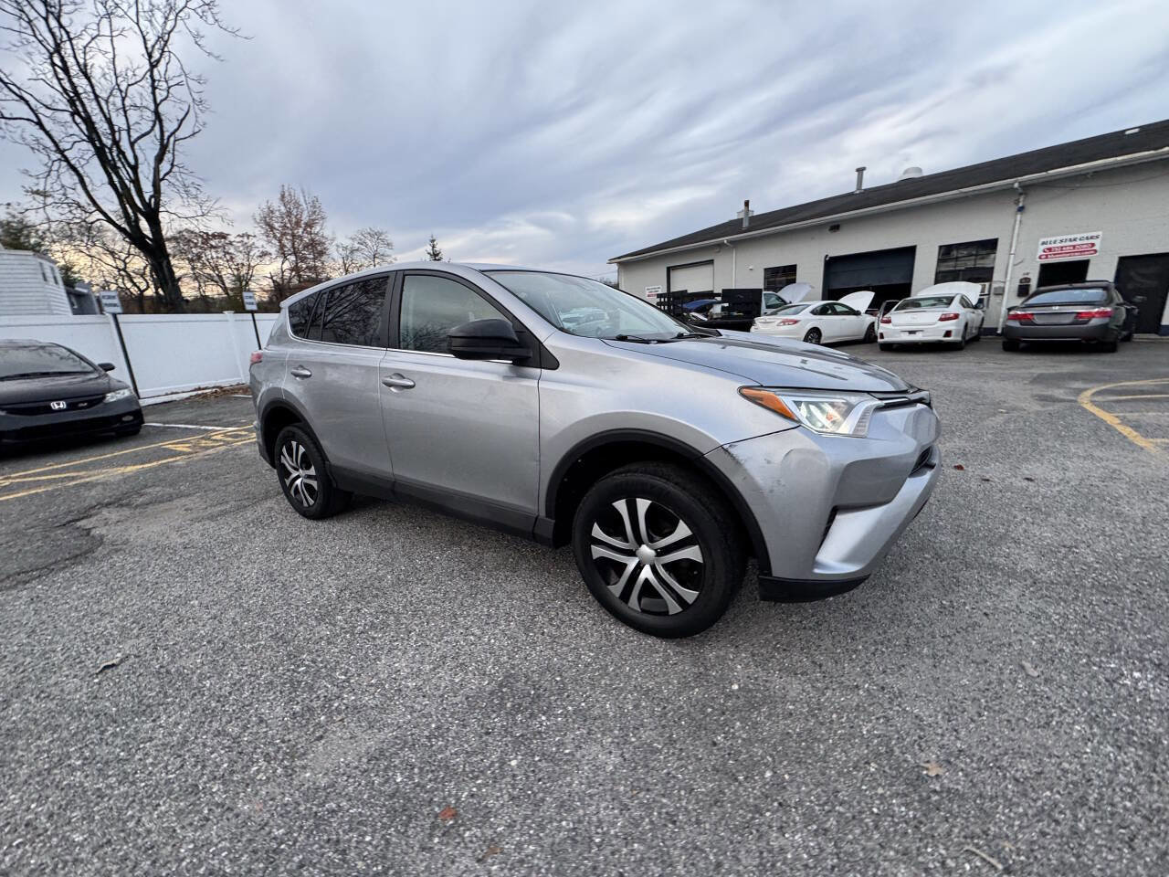 Used 2018 Toyota RAV4 LE w/ All Weather Liner Package image 6