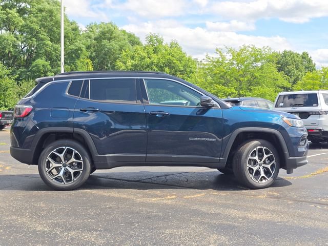 New 2026 Jeep Compass Limited w/ Sun, Sound & Navigation Group AWD/4WD image 30