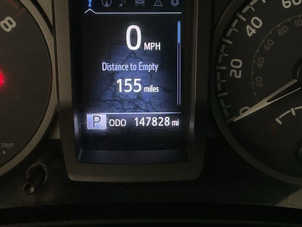 Used 2016 Toyota Tacoma TRD Sport image 37