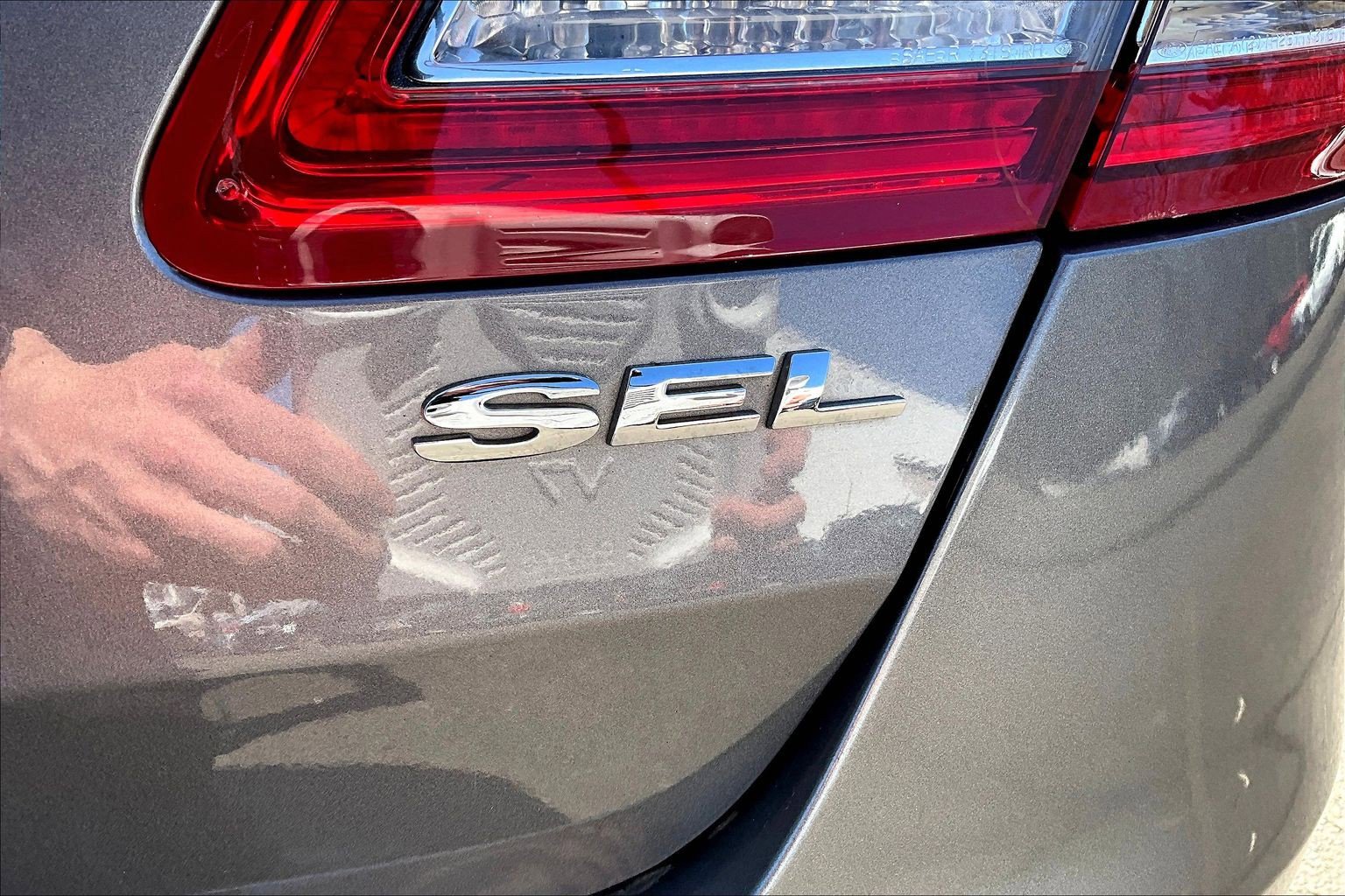 Used 2013 Ford Taurus SEL image 15