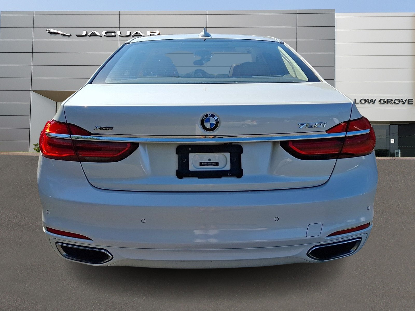 Used 2018 BMW 750i xDrive AWD/4WD image 7
