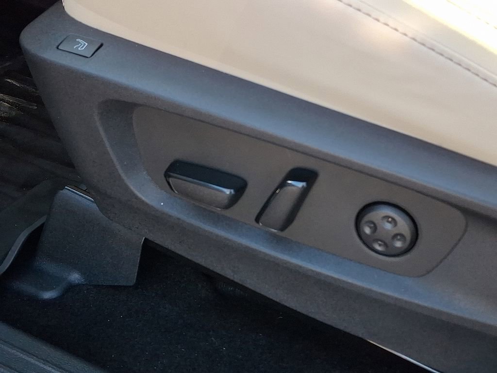 Used 2025 INFINITI QX60 Sensory w/ Vision Package image 27