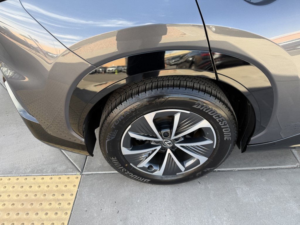 Used 2025 Lexus RZ 300e w/ Accessory Package (P5) FWD image 15