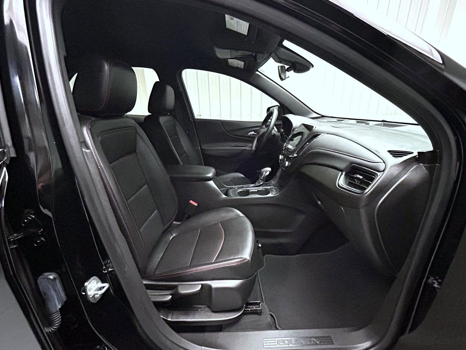Used 2024 Chevrolet Equinox RS w/ RS Leather Package image 15