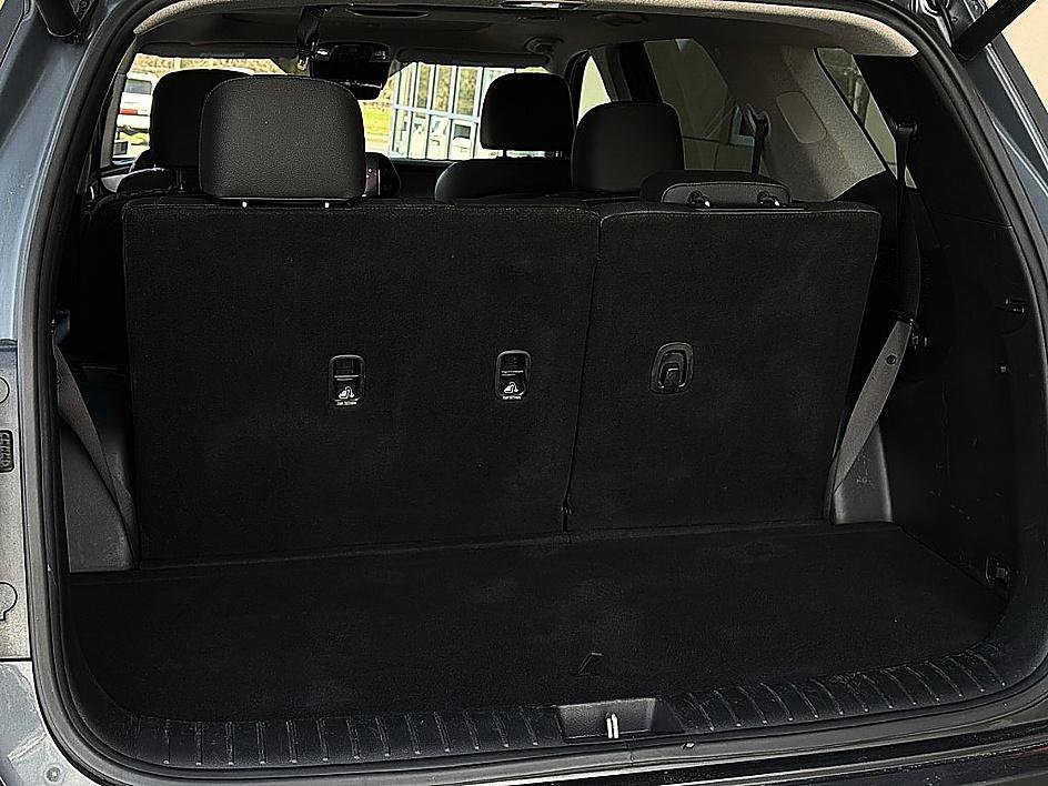 Used 2024 Hyundai Palisade Limited image 27