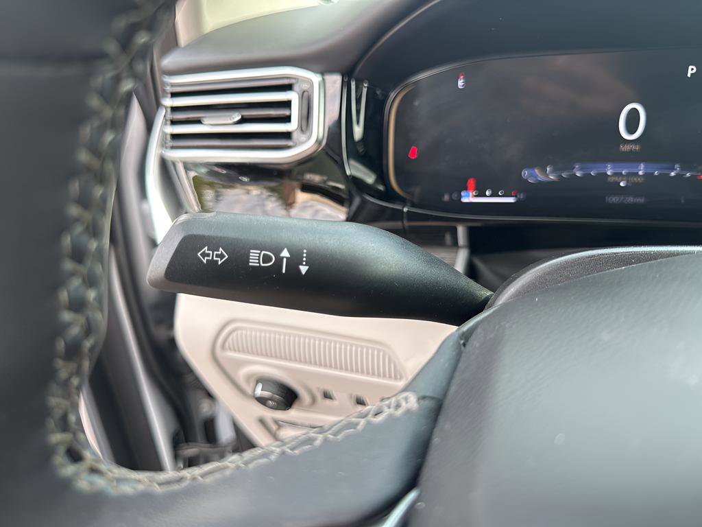 Used 2022 Jeep Wagoneer Series III w/ Premium Group I image 31