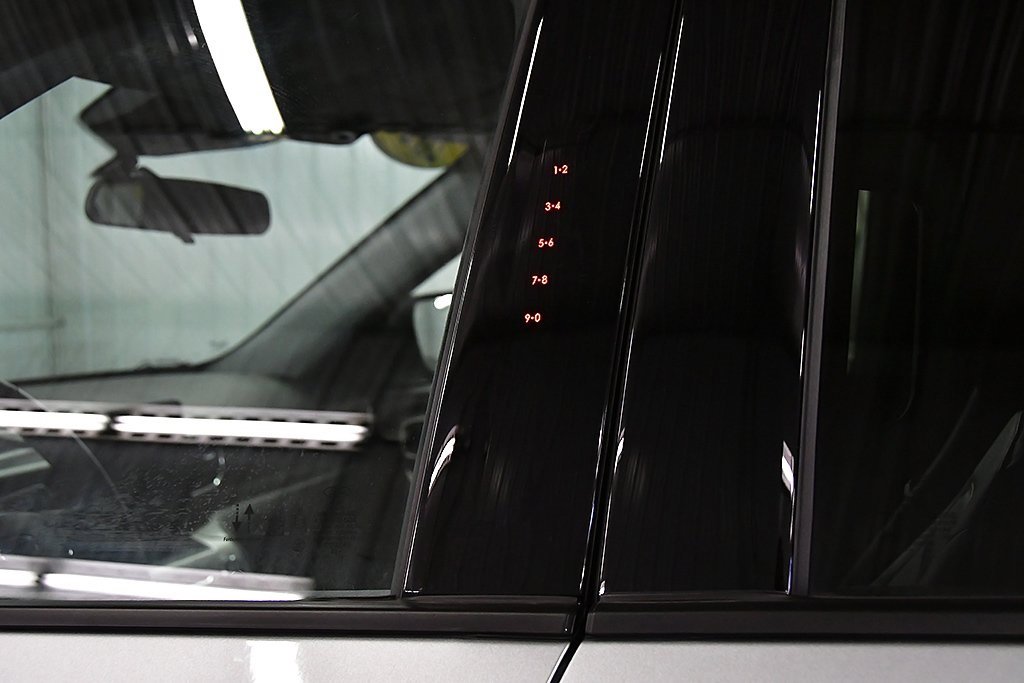 Used 2024 Ford Explorer XLT w/ Equipment Group 202A image 15