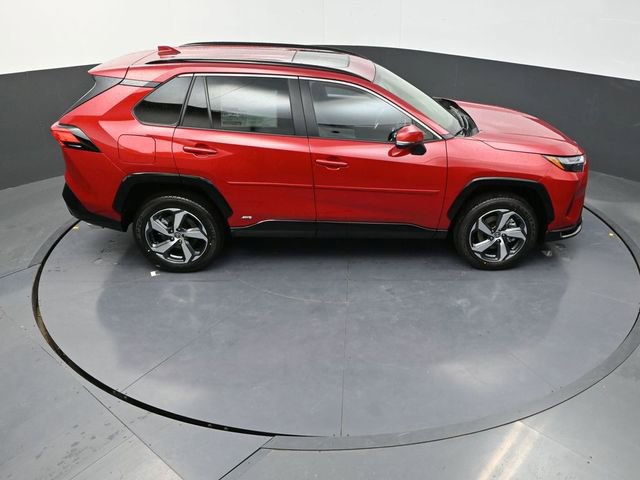 Used 2025 Toyota RAV4 SE w/ Weather & Moonroof Package image 23
