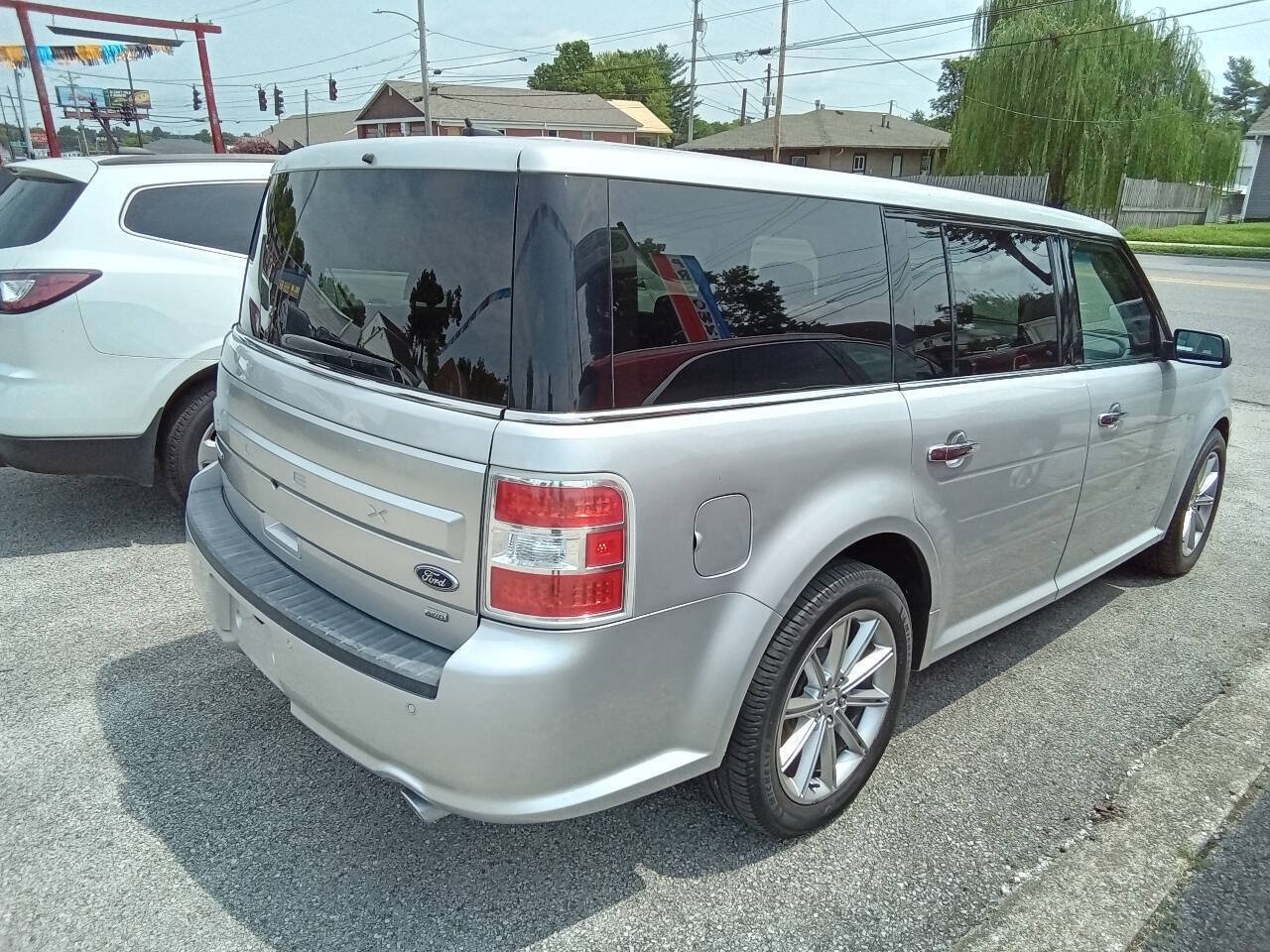 Used 2019 Ford Flex Limited AWD/4WD image 9