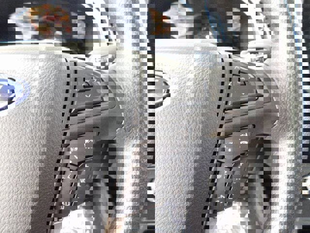 Used 2024 Ford Edge SE w/ Black Appearance Package image 21