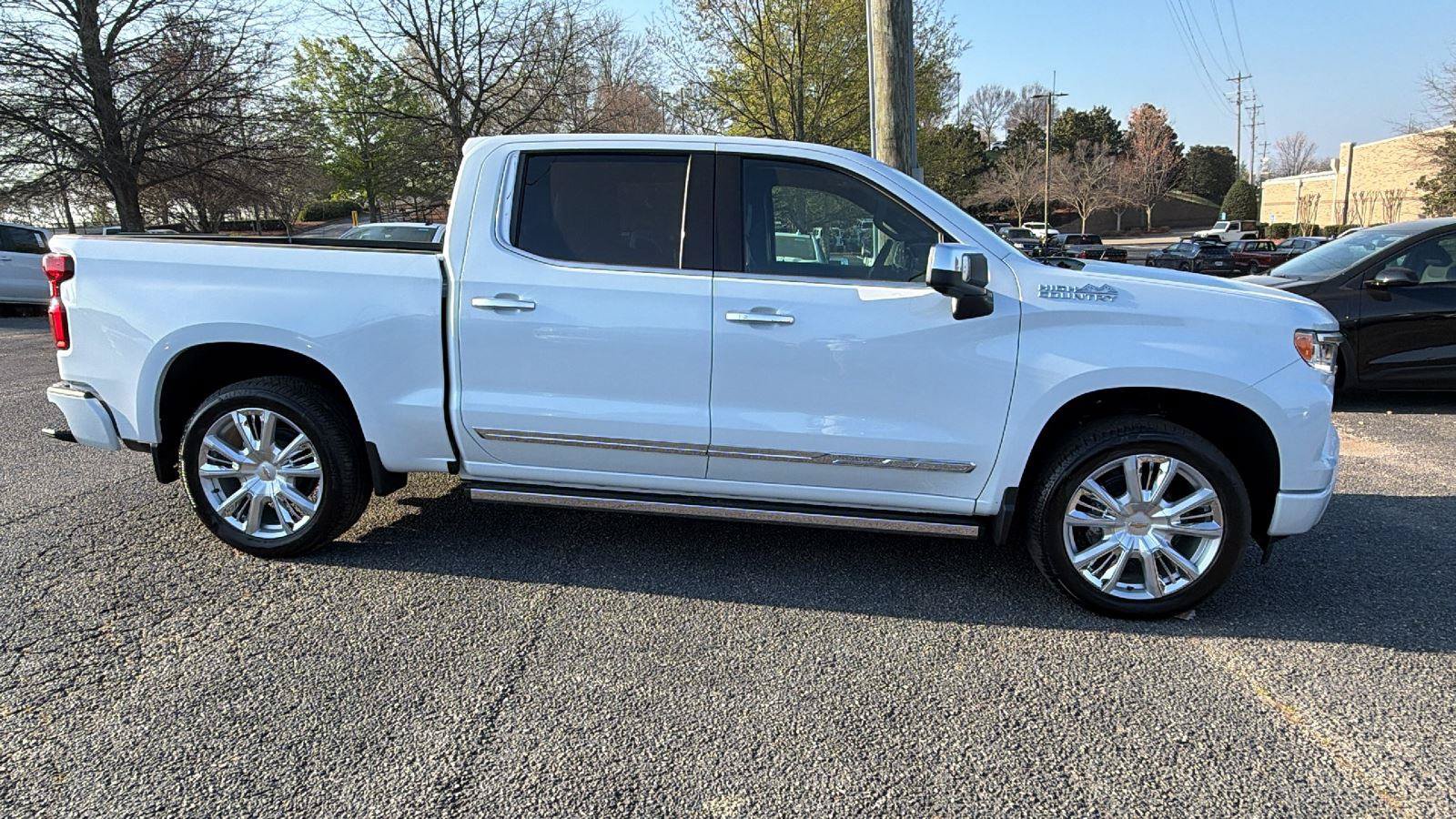New 2026 Chevrolet Silverado 1500 High Country AWD/4WD image 4