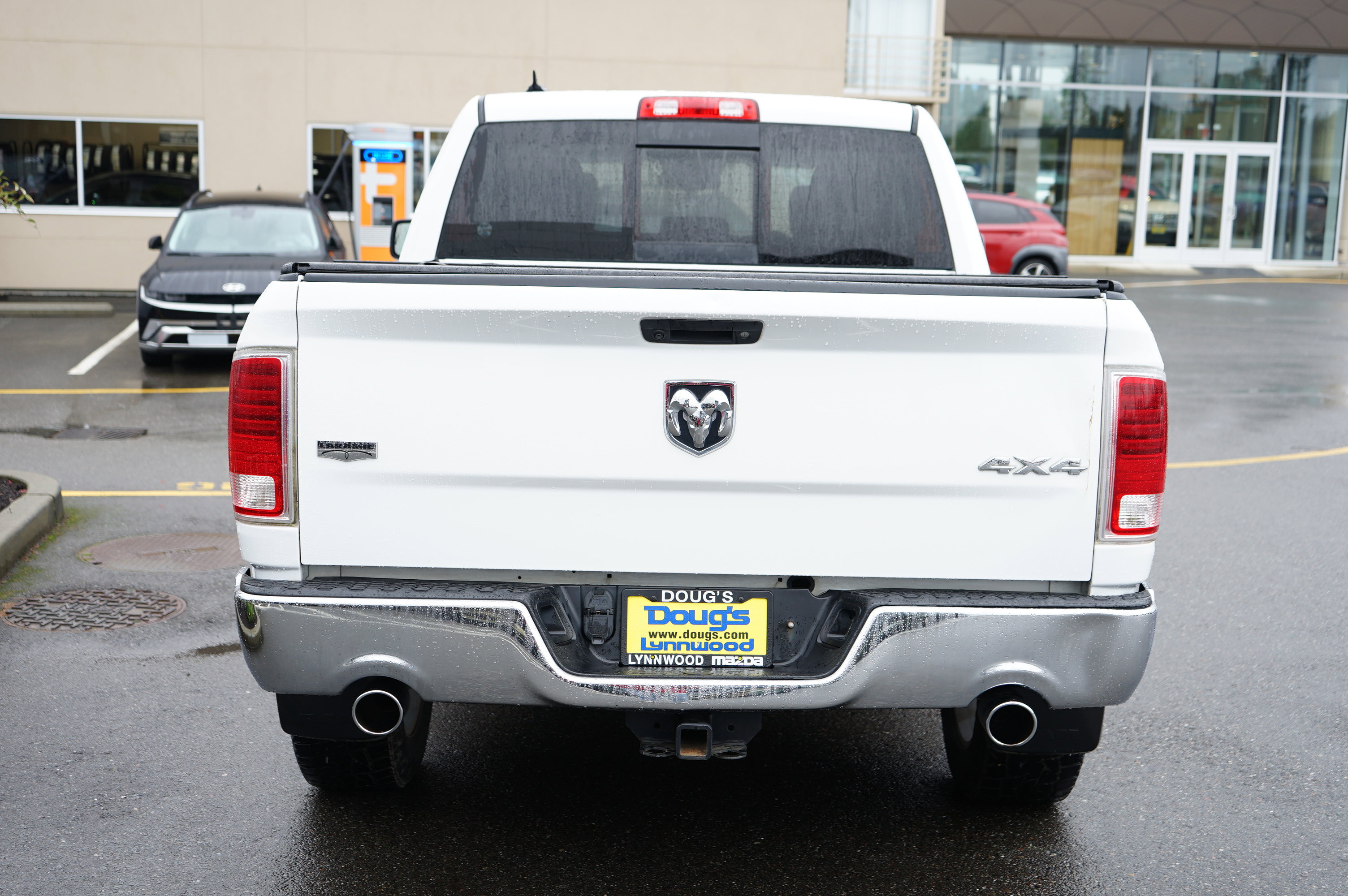 Used 2017 RAM 1500 Laramie w/ Convenience Group image 4