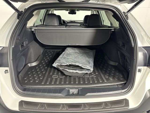 Used 2025 Subaru Outback Touring XT image 32