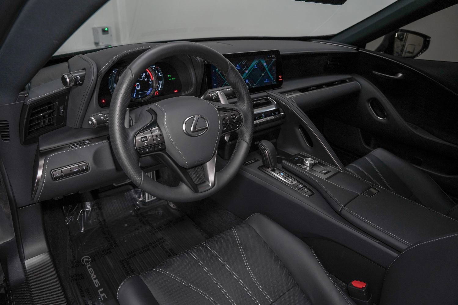 Used 2025 Lexus LC 500 Coupe image 35