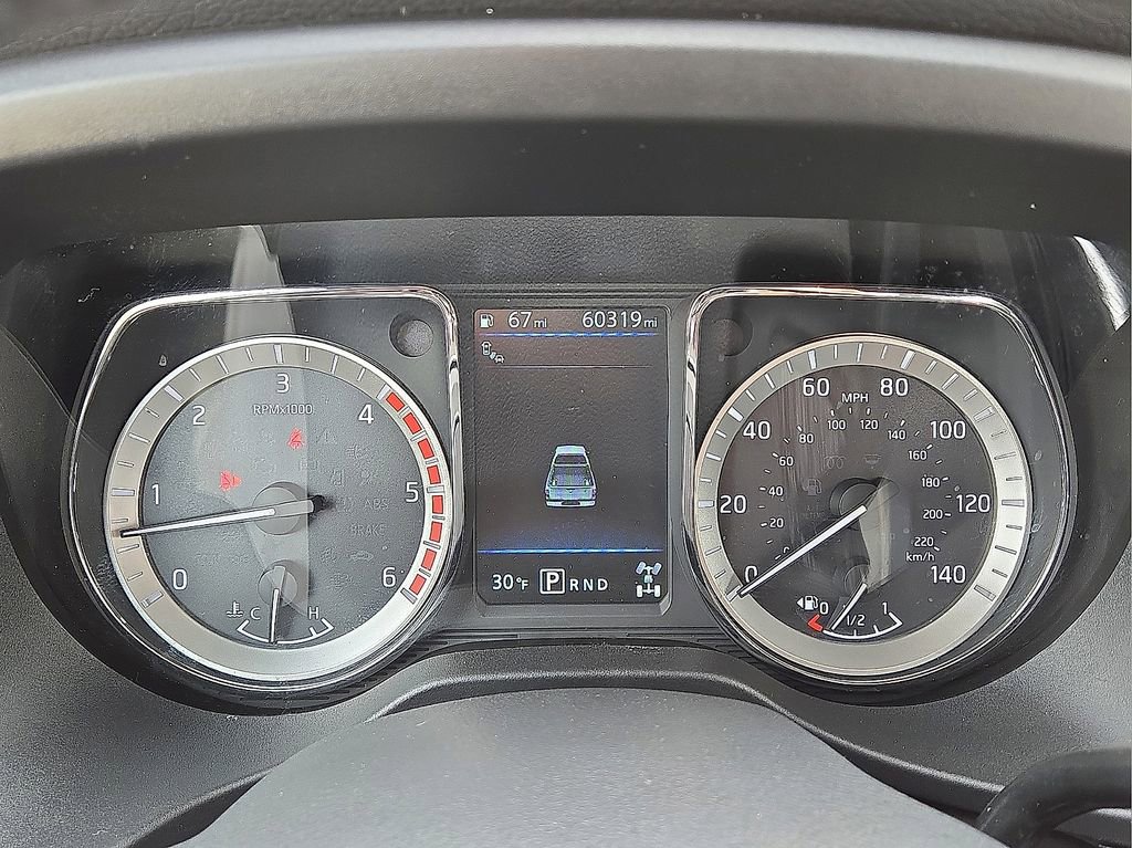 Used 2019 Nissan Titan SV w/ SV Convenience Package image 26