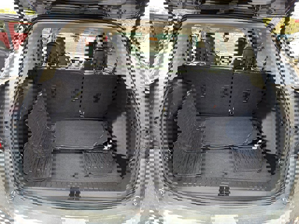 Used 2020 GMC Terrain SLT w/ Preferred Package image 25