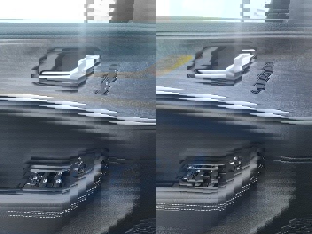 New 2025 Jeep Grand Cherokee Limited image 19