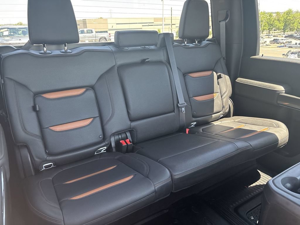 Certified 2022 GMC Sierra 2500 AT4 w/ Snow Plow Prep/Camper Package AWD/4WD image 30