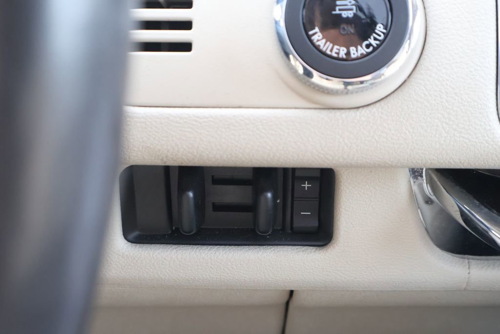 Used 2021 Lincoln Navigator L Reserve w/ Luxury Package image 25