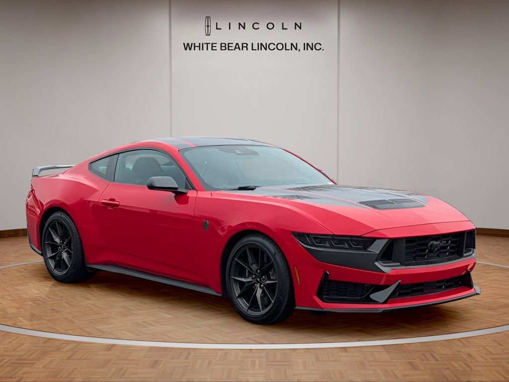 Used 2024 Ford Mustang Dark Horse image 3