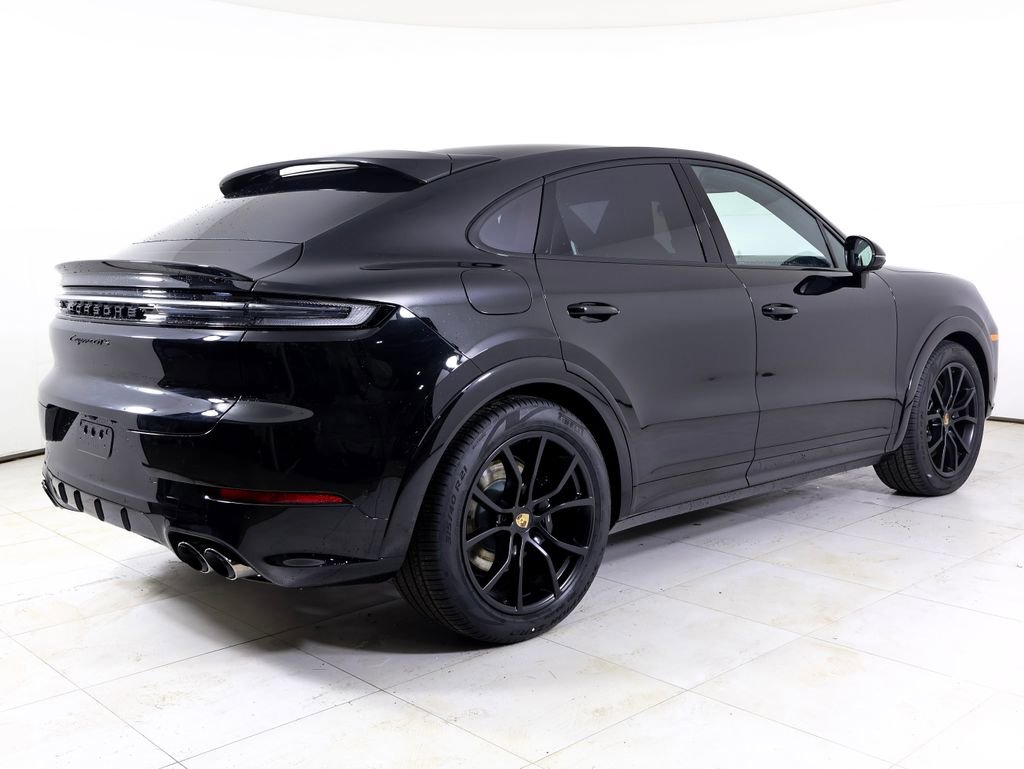 New 2026 Porsche Cayenne GTS image 33