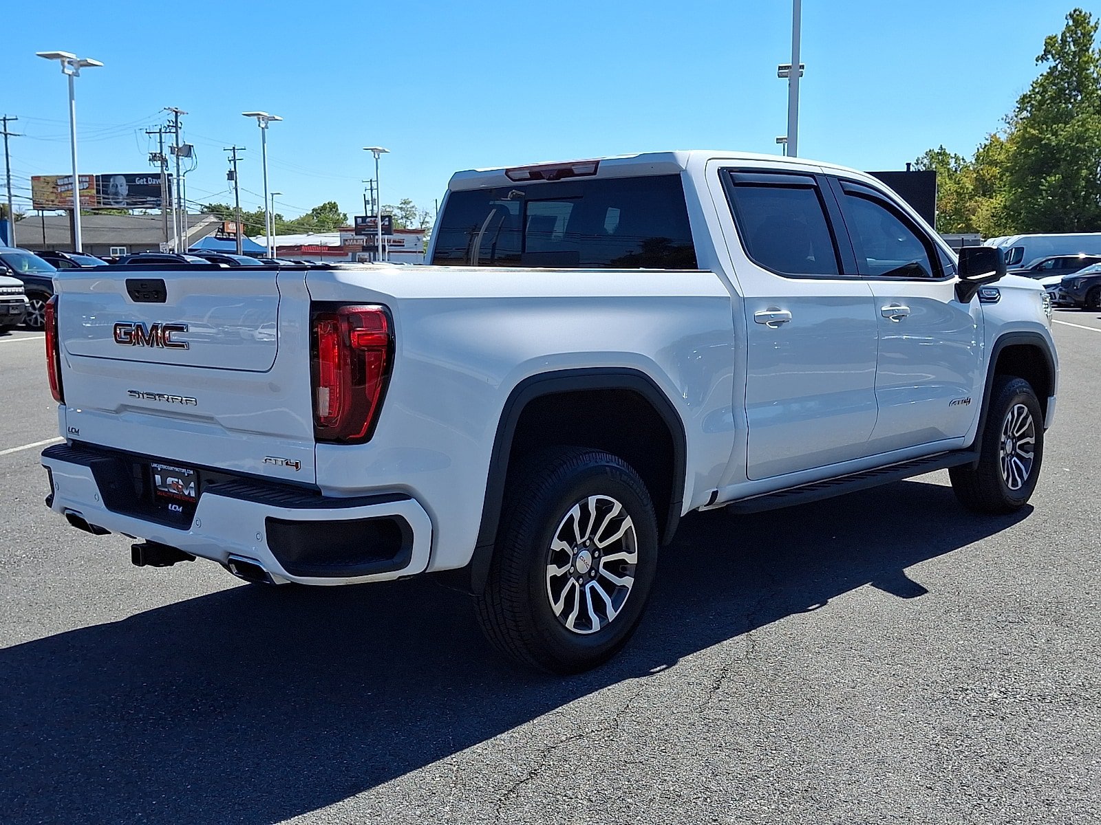 Used 2021 GMC Sierra 1500 AT4 w/ AT4 Premium Package AWD/4WD image 5
